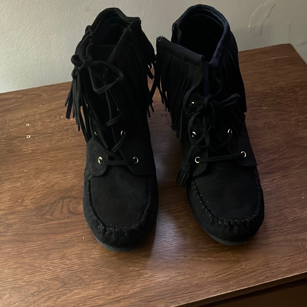 Black ankle boot